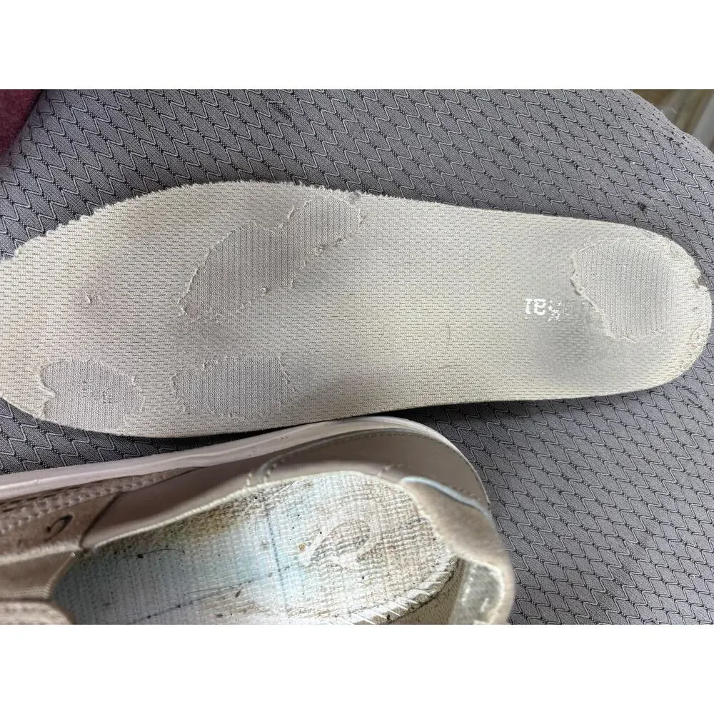 OluKai brand style